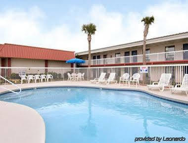 Howard Johnson By Wyndham Valdosta Exterior photo